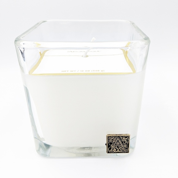 2 Aromatique White Teak & Moss Glass Cube Candles - Picture 3 of 6